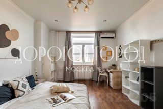 3-комн.кв., 93 м², этаж 10