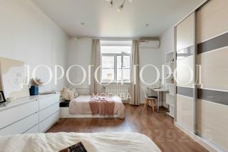 3-комн.кв., 93 м², этаж 10
