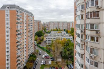 3-комн.кв., 82 м², этаж 14