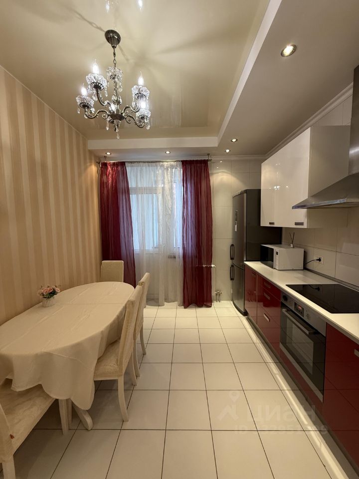 2-комнатная квартира, 74 м² — фото 2