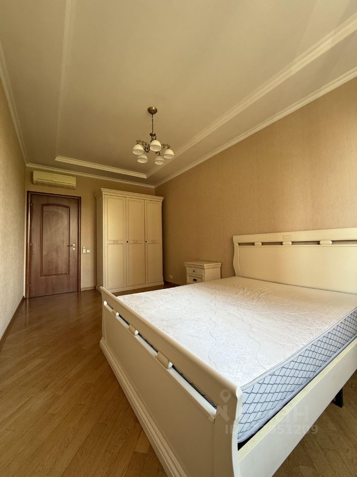 2-комнатная квартира, 74 м² — фото 4