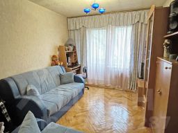 2-комн.кв., 50 м², этаж 4