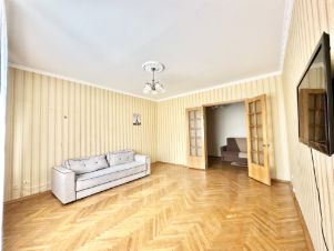 3-комн.кв., 105 м², этаж 6
