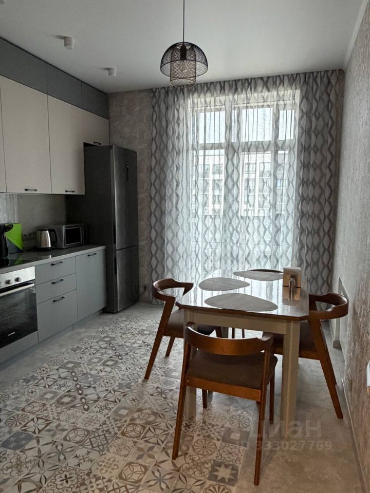 2-комнатная квартира, 58 м² — фото 1