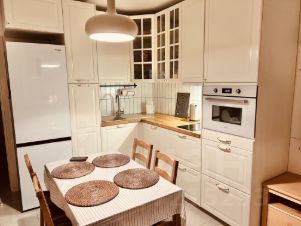 2-комн.кв., 60 м², этаж 3