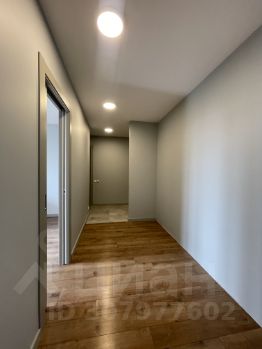 2-комн.кв., 61 м², этаж 18