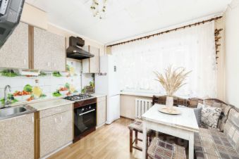 3-комн.кв., 64 м², этаж 3