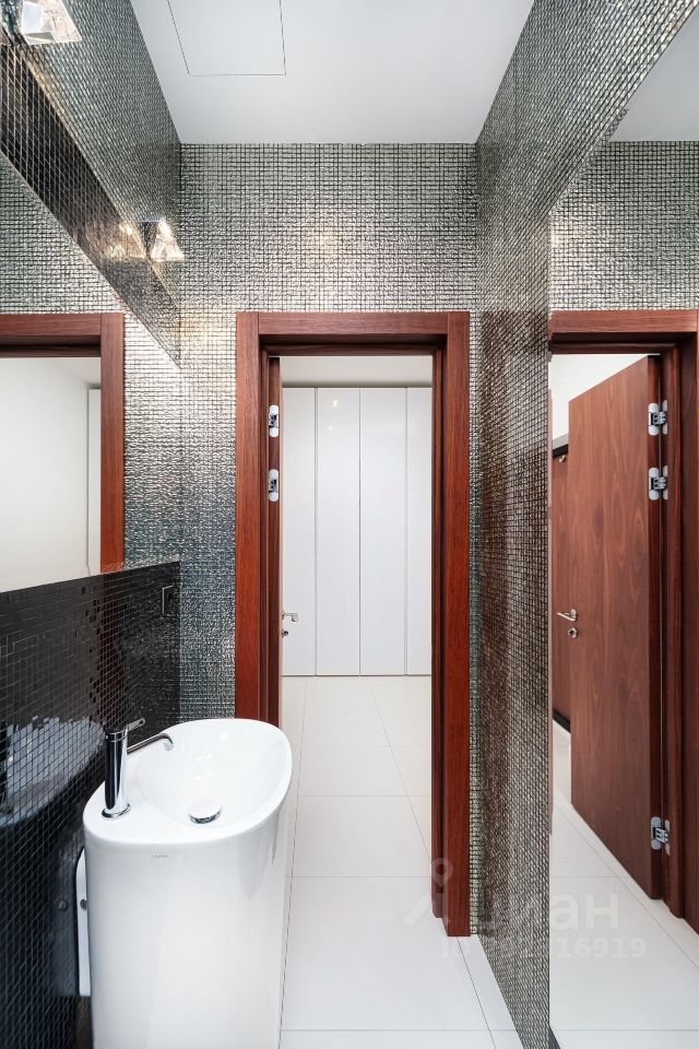 2-комнатная квартира, 75 м² — фото 7