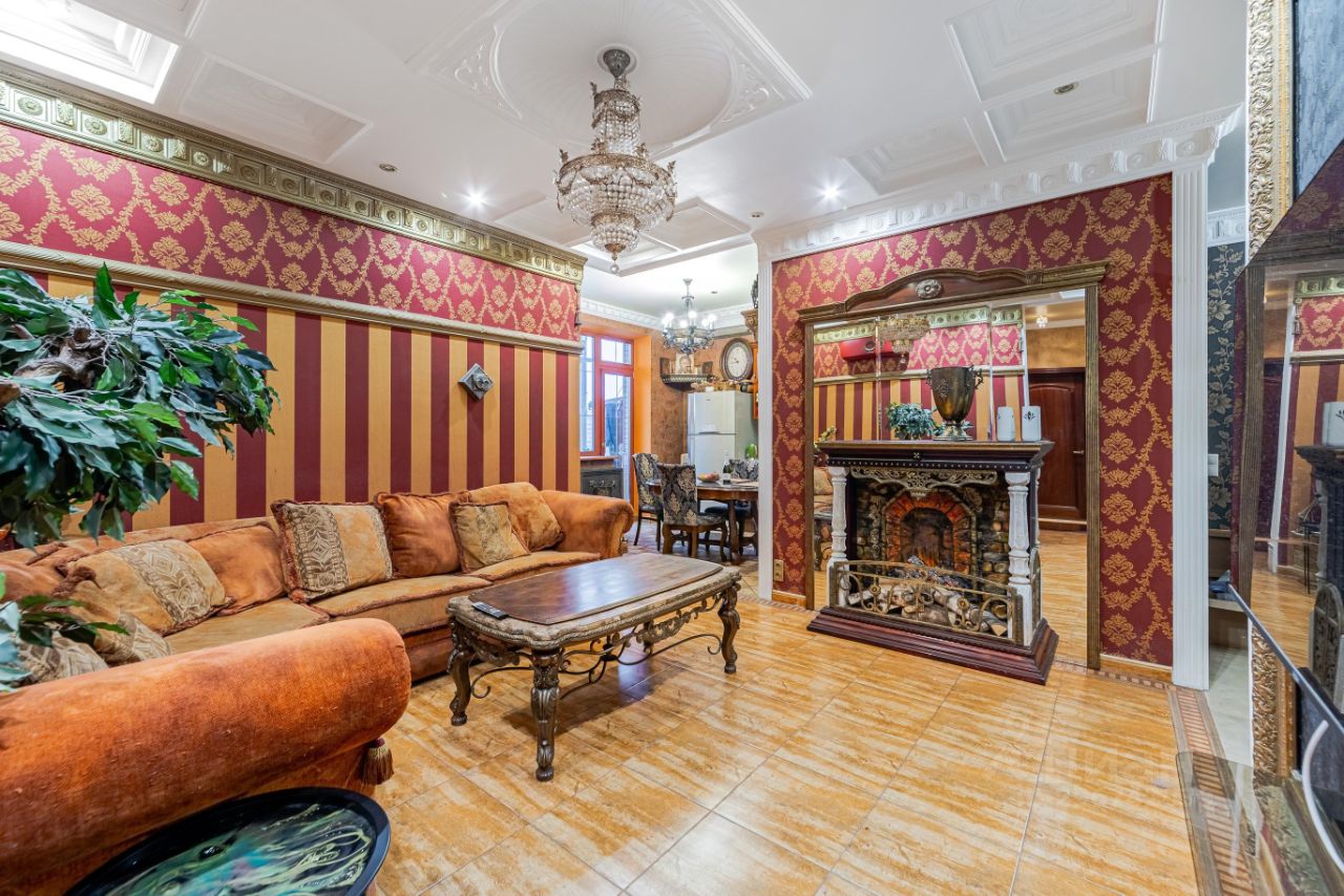 Купить четырехкомнатную квартиру 100.3м² Соколово-Мещерская ул., 31 ...