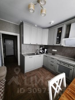 3-комн.кв., 82 м², этаж 9