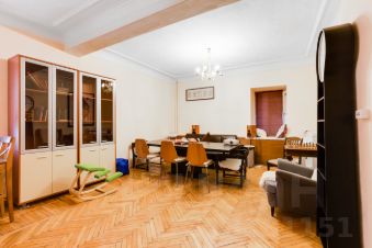 4-комн.кв., 110 м², этаж 1