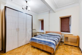 4-комн.кв., 110 м², этаж 1