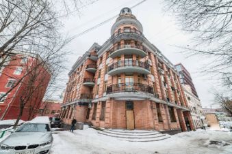 4-комн.кв., 126 м², этаж 9