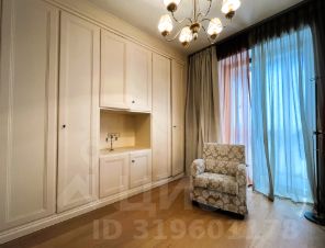 2-комн.кв., 84 м², этаж 9