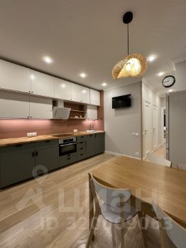 2-комн.кв., 58 м², этаж 4