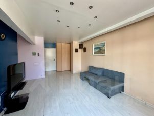 2-комн.кв., 56 м², этаж 3