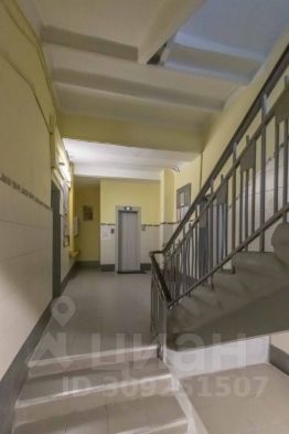 2-комн.кв., 56 м², этаж 2