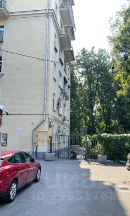 2-комн.кв., 60 м², этаж 3