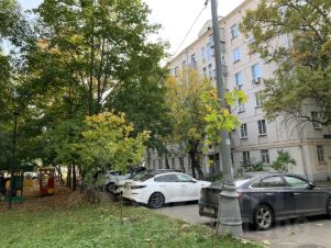 3-комн.кв., 80 м², этаж 1