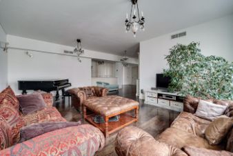 4-комн.кв., 160 м², этаж 6