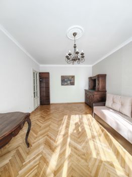 2-комн.кв., 55 м², этаж 1