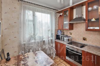 3-комн.кв., 80 м², этаж 4