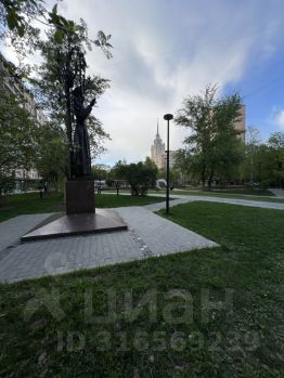 1-комн.кв., 42 м², этаж 12