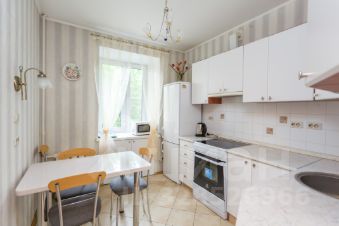 2-комн.кв., 60 м², этаж 3