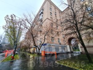 4-комн.кв., 93 м², этаж 1