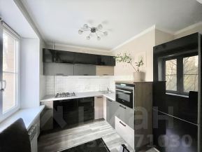 2-комн.кв., 44 м², этаж 3