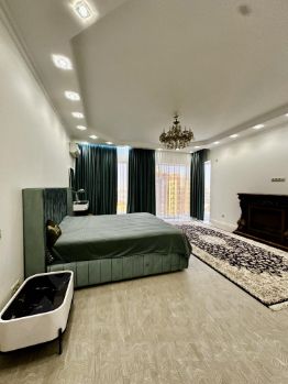 3-комн.кв., 124 м², этаж 25