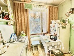 3-комн.кв., 48 м², этаж 3