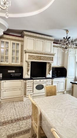 4-комн.кв., 97 м², этаж 13