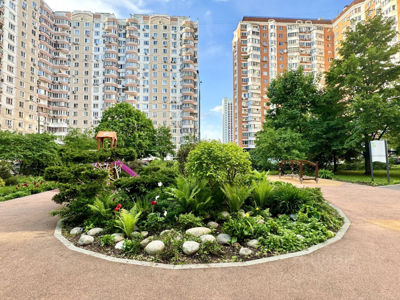 2-комнатная квартира, 52 м² — фото 1