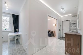 2-комн.кв., 50 м², этаж 3