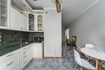 2-комн.кв., 58 м², этаж 9
