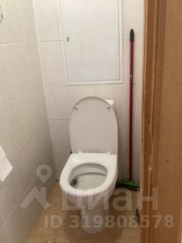 1-комн.кв., 38 м², этаж 3