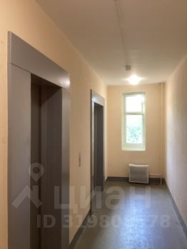 1-комн.кв., 38 м², этаж 3