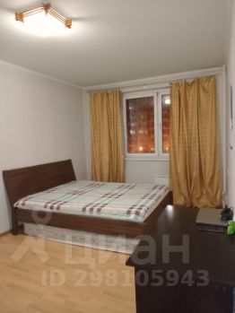 4-комн.кв., 100 м², этаж 4