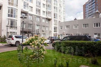 2-комн.кв., 82 м², этаж 9