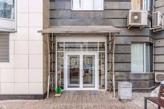 2-комн.кв., 82 м², этаж 9