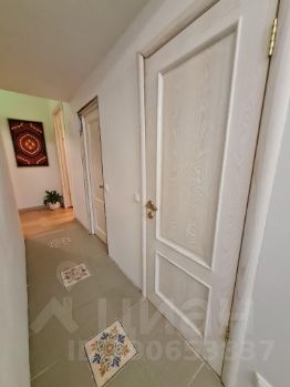 3-комн.кв., 93 м², этаж 4