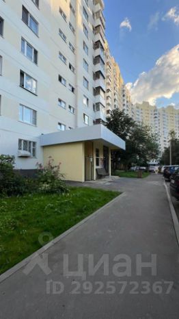 3-комн.кв., 74 м², этаж 1