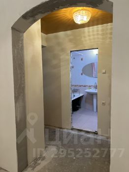 3-комн.кв., 130 м², этаж 2