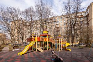 5-комн.кв., 105 м², этаж 3
