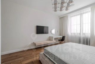 3-комн.кв., 100 м², этаж 7