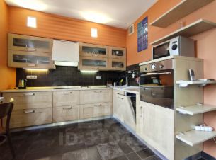 3-комн.кв., 80 м², этаж 8