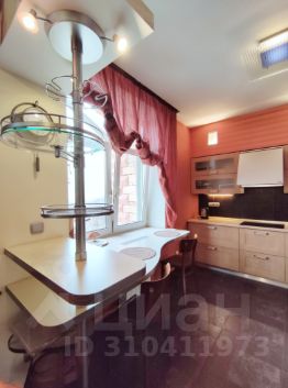 3-комн.кв., 80 м², этаж 8