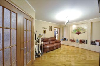 4-комн.кв., 104 м², этаж 3