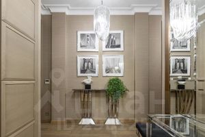 4-комн.кв., 151 м², этаж 4